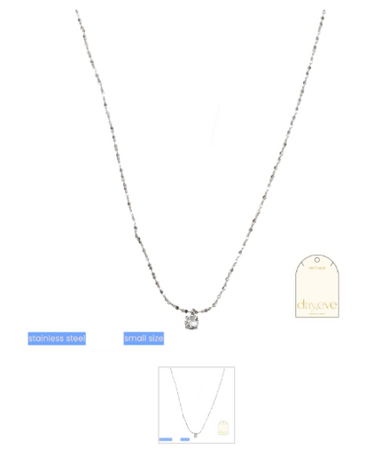 Day & Eve by Go Dutch Label 3 Flowers Necklace