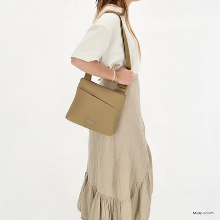 Beagles Calvia Shoulder Bag
