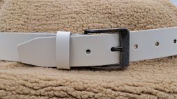White Plain - size 85