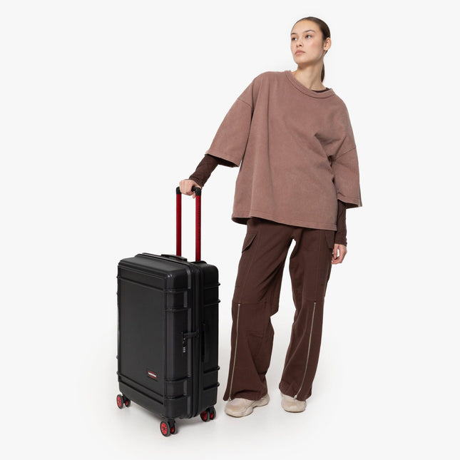 Eastpak Resist'R Zip M  Harde koffer 68.5 Cm -Black
